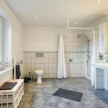 1 Bedroom Stunning In